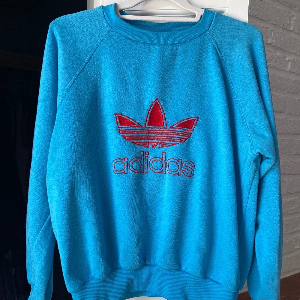 Rare find! Vintage Adidas Crewneck Sweatshirt